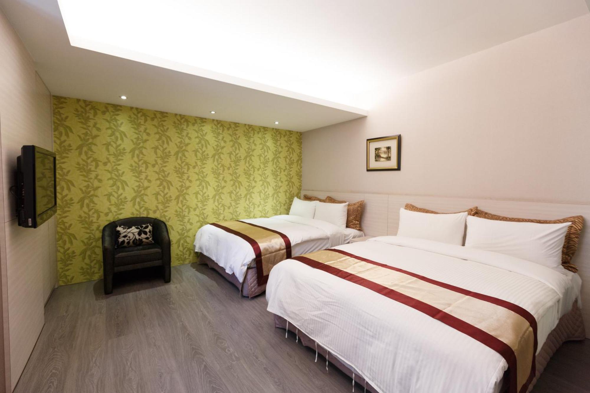 宜都大飯店 Idol Hotel Kaohsiung Esterno foto