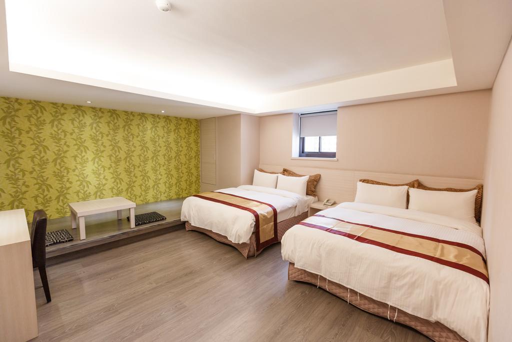 宜都大飯店 Idol Hotel Kaohsiung Esterno foto