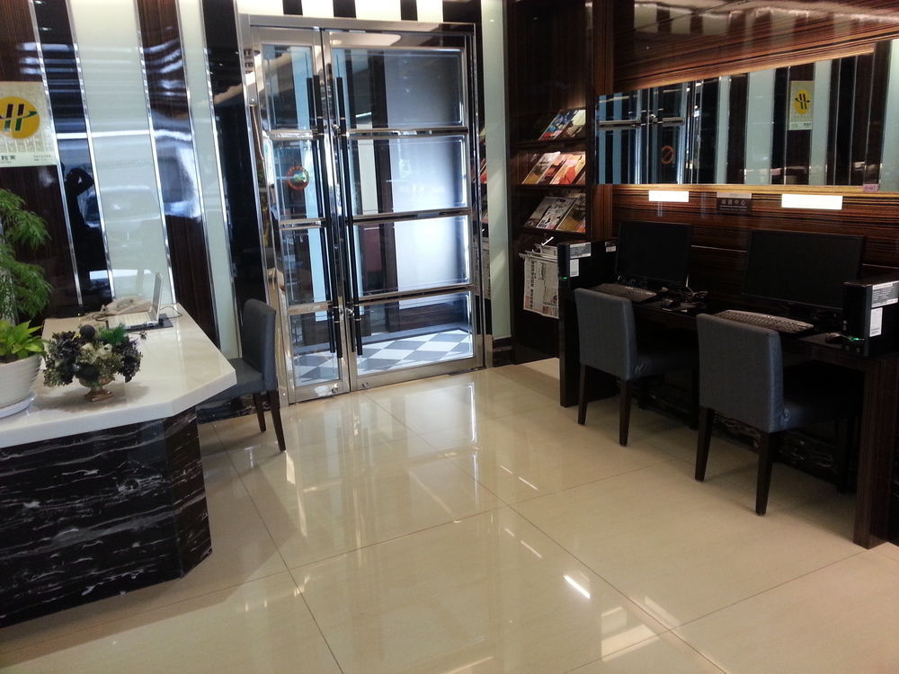 宜都大飯店 Idol Hotel Kaohsiung Esterno foto